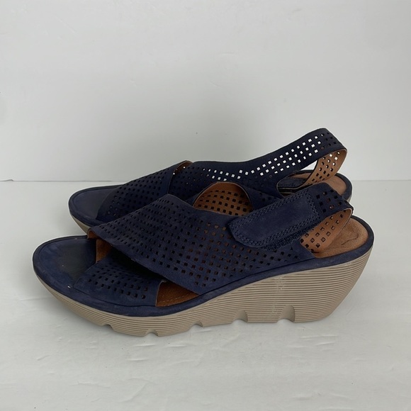 Clarks Artisan Women’s Reedly Variel Nubuck Wedge Sandals Black 9 - Picture 3 of 8